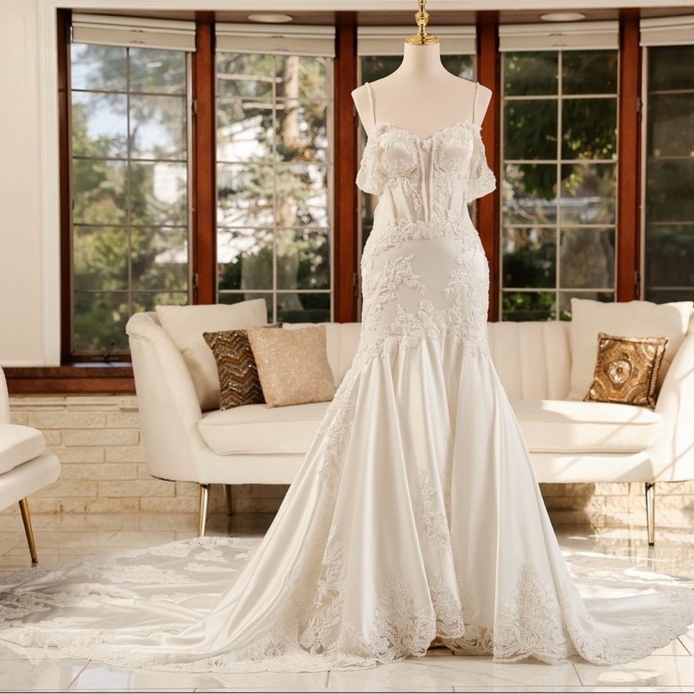 Madam Burcu wedding dress